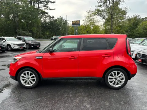 More photos of 2017 Kia Soul + Wagon 4D at Auto Valley Group, PA