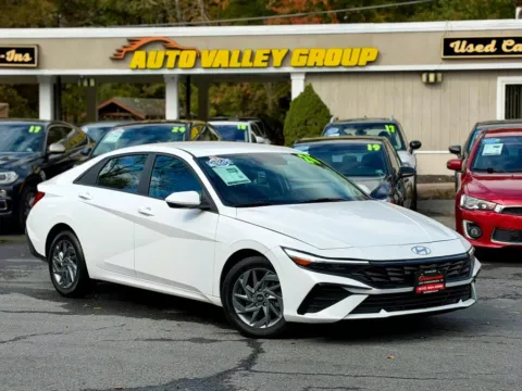 White 2024 Hyundai Elantra SEL Sedan 4D for sale in East Stroudsburg, PA