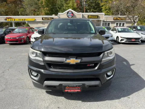Another view of 2019 Chevrolet Colorado Crew Cab Z71 Pickup 4D 5 ft for sale in East Stroudsburg, PA at Auto Valley Group
