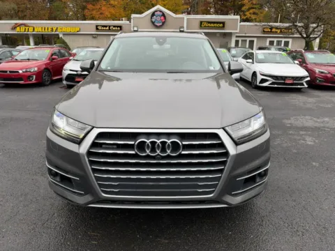 Another view of 2017 Audi Q7 3.0T Prestige Sport Utility 4D for sale in East Stroudsburg, PA at Auto Valley Group