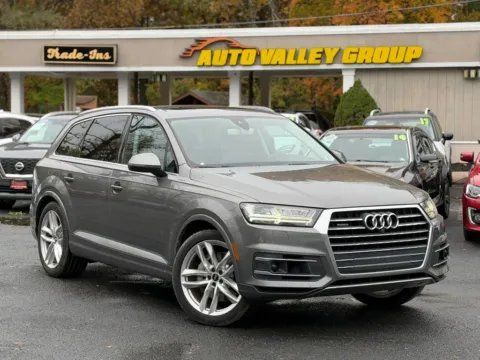 Gray 2017 Audi Q7 3.0T Prestige Sport Utility 4D for sale in East Stroudsburg, PA