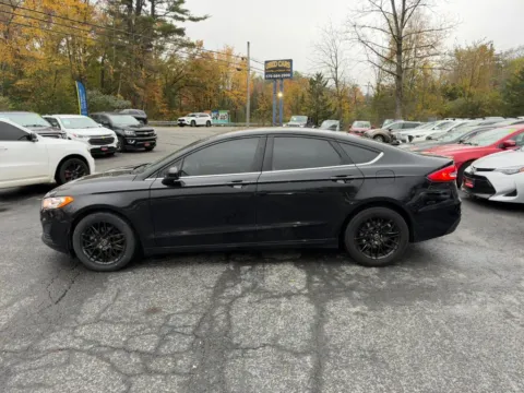 More photos of 2020 Ford Fusion SE Sedan 4D at Auto Valley Group, PA
