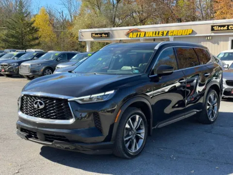 More photos of 2023 INFINITI QX60 LUXE Sport Utility 4D at Auto Valley Group, PA