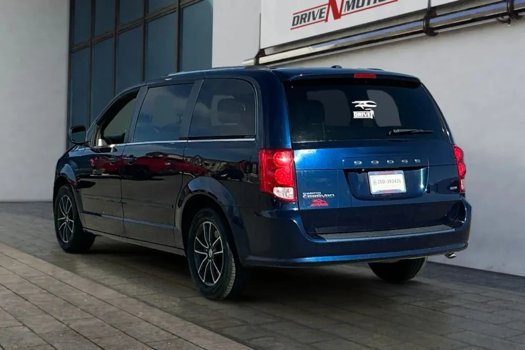 More photos of 2017 Dodge Grand Caravan Passenger SXT Minivan 4D at Drive N-Motion Rio Rancho, NM