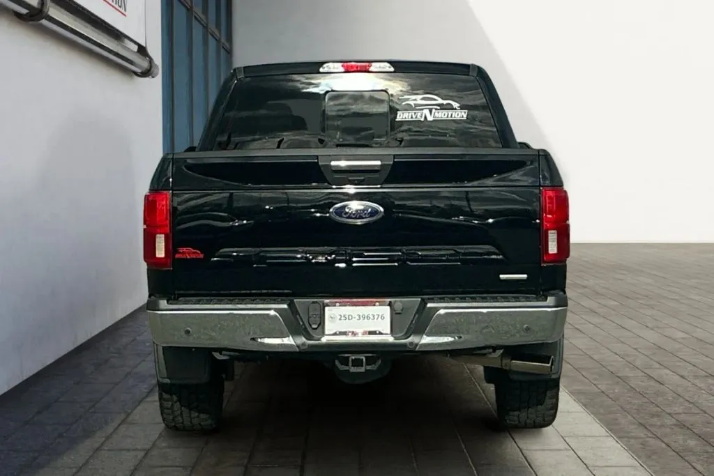 More photos of 2018 Ford F-150 SuperCrew Cab XLT Pickup 4D 5 1/2 ft at Drive N-Motion Rio Rancho, NM