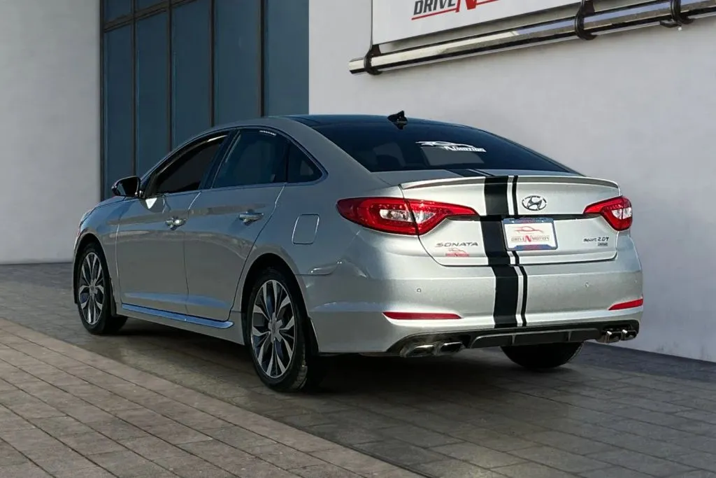 More photos of 2015 Hyundai Sonata Limited 2.0T Sedan 4D at Drive N-Motion Rio Rancho, NM