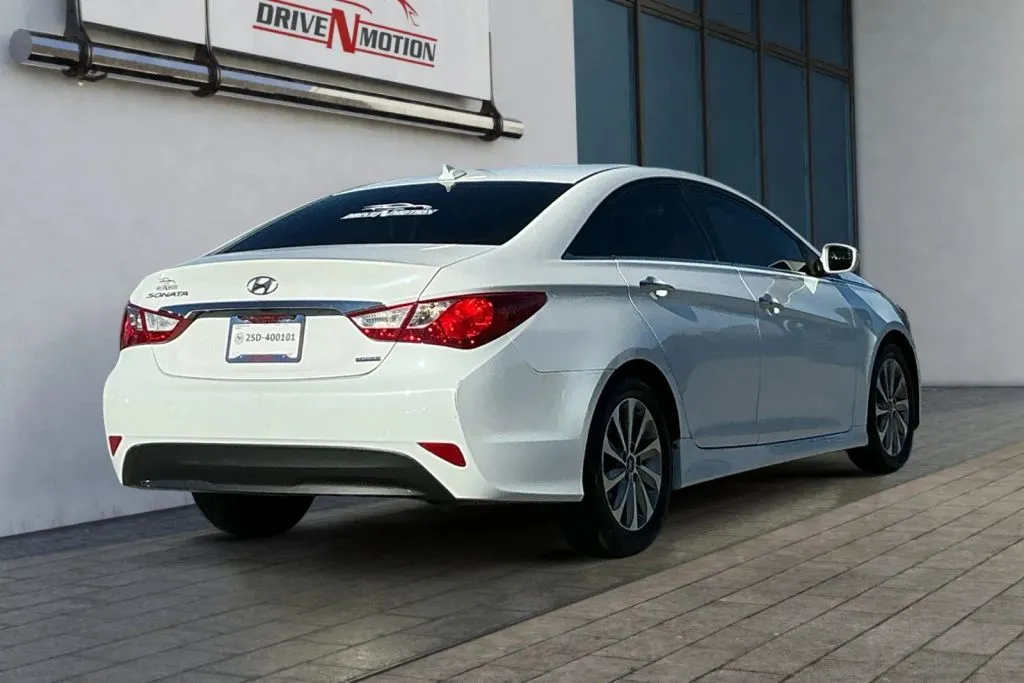 Another view of 2014 Hyundai Sonata Limited Sedan 4D for sale in Rio Rancho, NM at Drive N-Motion Rio Rancho