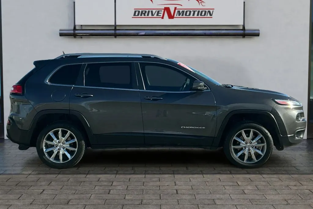 Photos of 2014 Jeep Cherokee Limited Sport Utility 4D for sale in Rio Rancho, NM at Drive N-Motion Rio Rancho