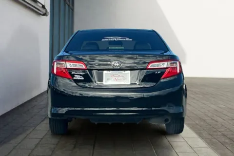 More photos of 2014 Toyota Camry LE Sedan 4D at Drive N-Motion Rio Rancho, NM