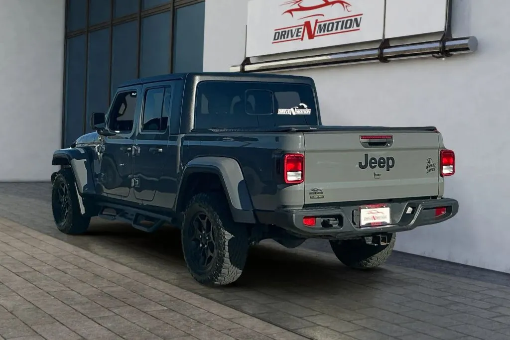 More photos of 2022 Jeep Gladiator Willys Pickup 4D 5 ft at Drive N-Motion Rio Rancho, NM