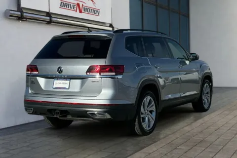 More photos of 2022 Volkswagen Atlas SE 4Motion w/Tech Pkg Sport Utility 4D at Drive N-Motion Rio Rancho, NM