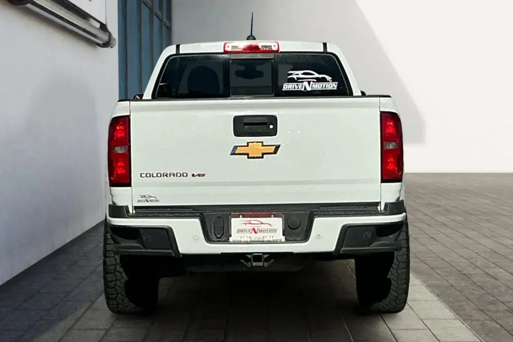 More photos of 2019 Chevrolet Colorado Crew Cab Z71 Pickup 4D 6 ft at Drive N-Motion Rio Rancho, NM