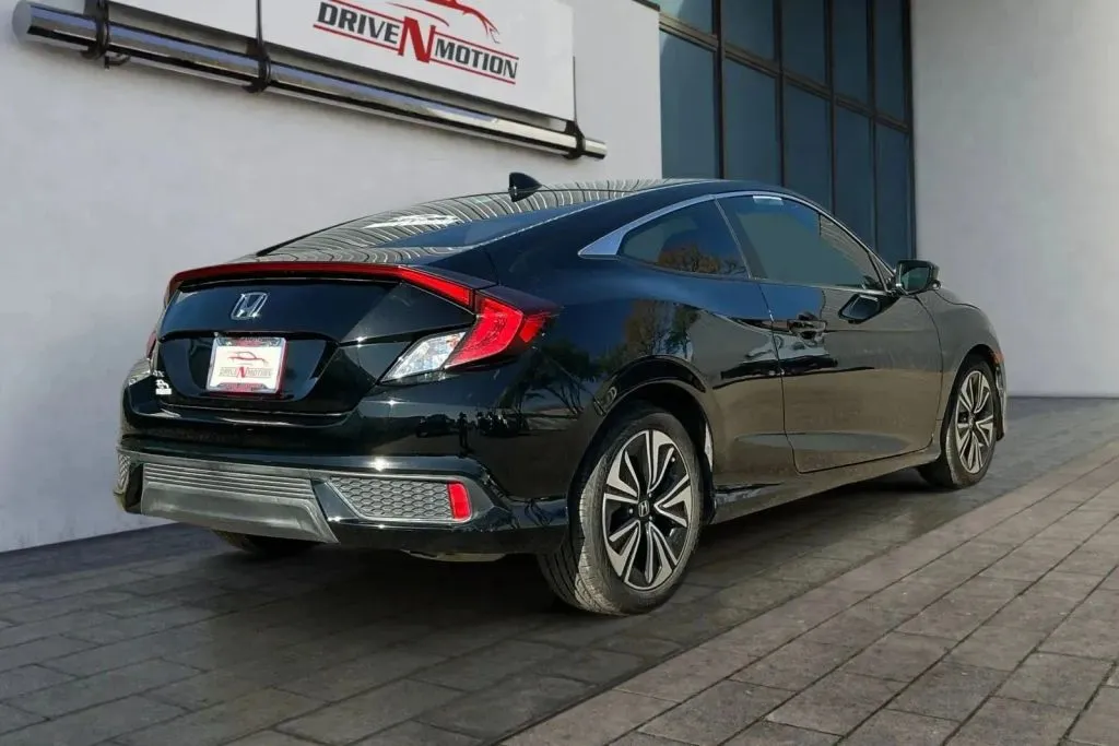 More photos of 2017 Honda Civic EX-L Coupe 2D at Drive N-Motion Rio Rancho, NM