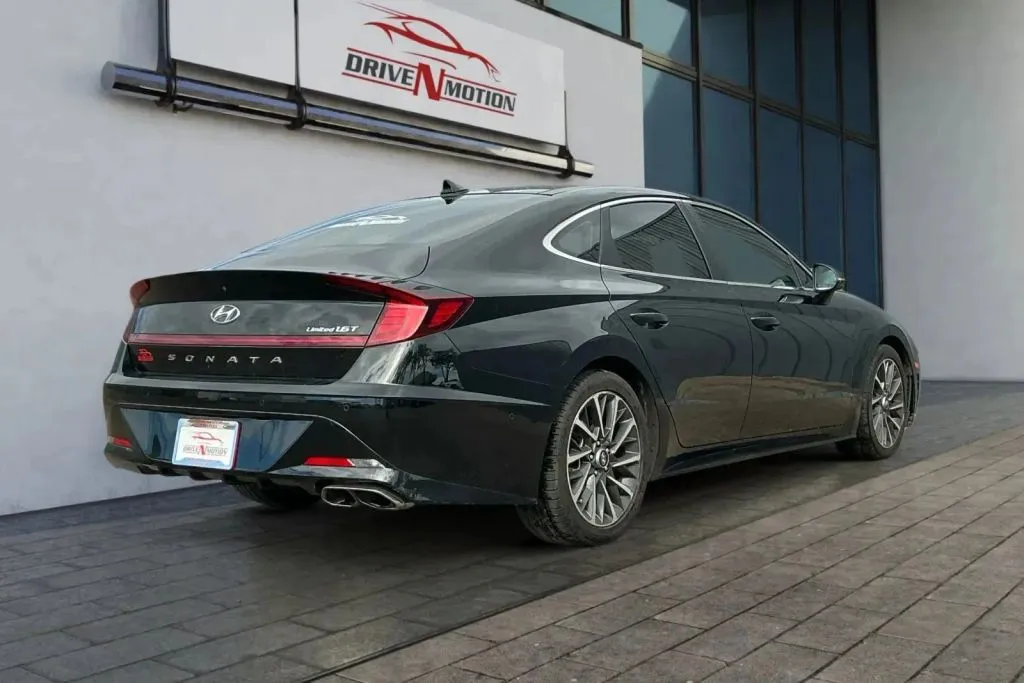 More photos of 2020 Hyundai Sonata Limited Sedan 4D at Drive N-Motion Rio Rancho, NM