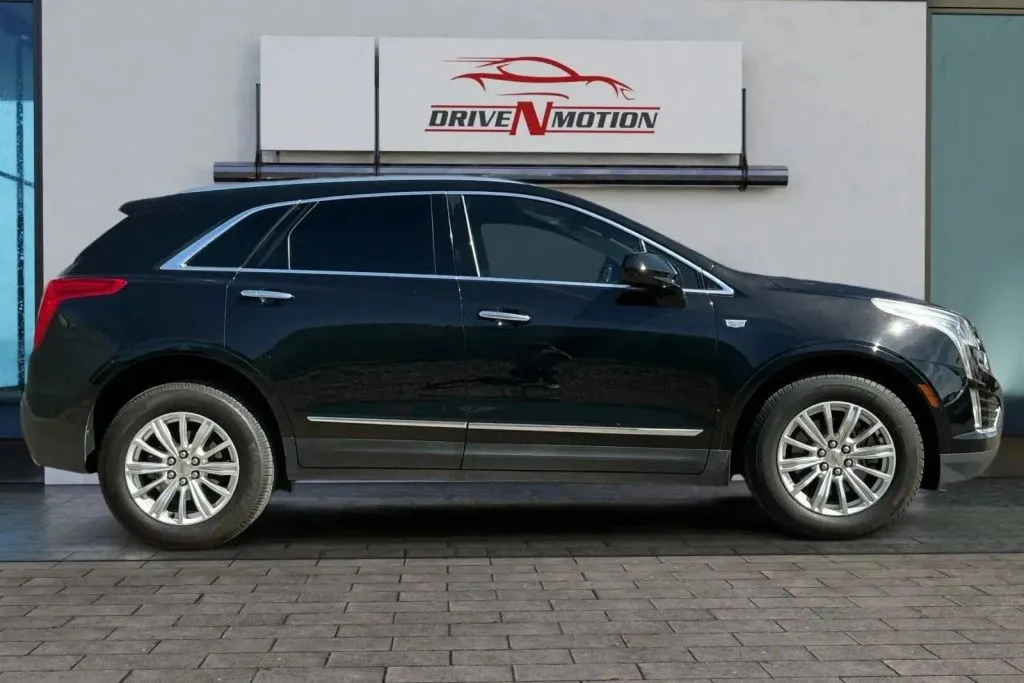 Another view of 2018 Cadillac XT5 Sport Utility 4D for sale in Rio Rancho, NM at Drive N-Motion Rio Rancho