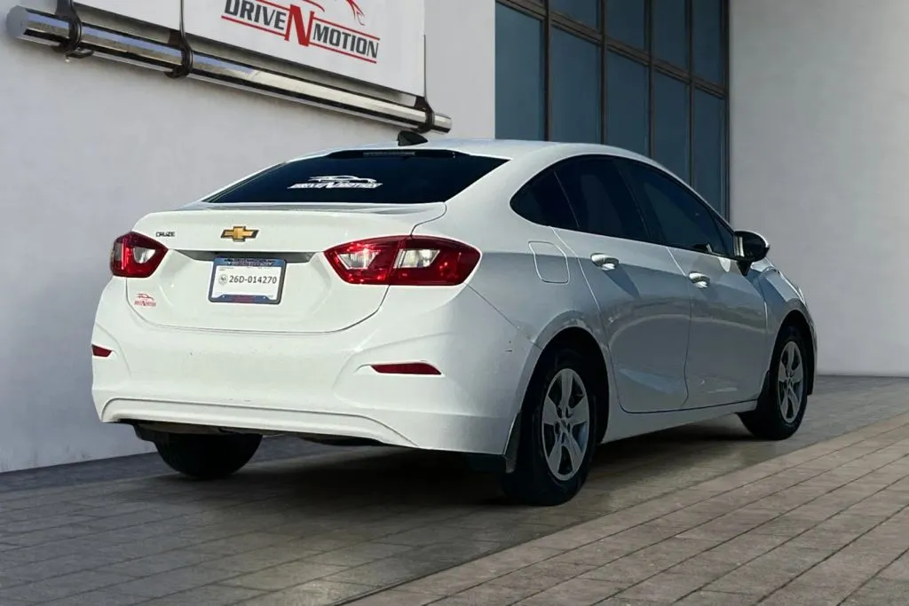 More photos of 2017 Chevrolet Cruze LS Sedan 4D at Drive N-Motion Rio Rancho, NM