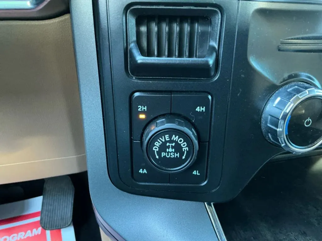 2022 Ford F-150 Lariat - Photo 35