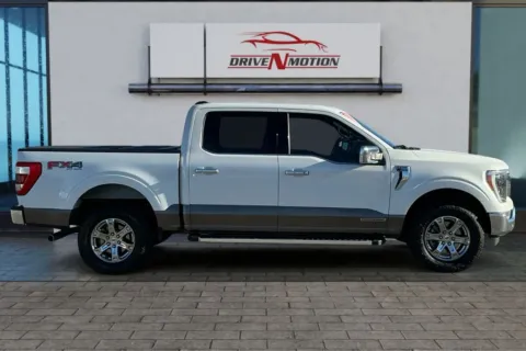 Another view of 2022 Ford F-150 SuperCrew Cab Lariat Pickup 4D 5 1/2 ft for sale in Rio Rancho, NM at Drive N-Motion Rio Rancho