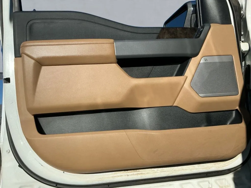 2022 Ford F-150 Lariat - Photo 10