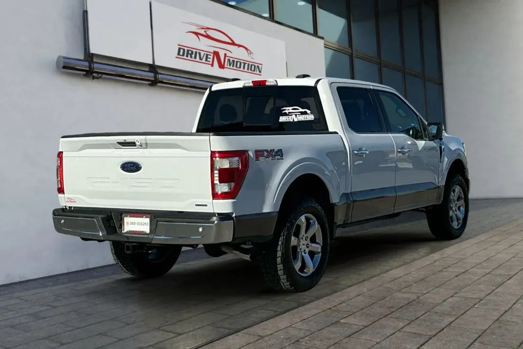 More photos of 2021 Ford F-150 SuperCrew Cab Lariat Pickup 4D 5 1/2 ft at Drive N-Motion Rio Rancho, NM