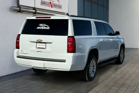 More photos of 2018 Chevrolet Suburban LT Sport Utility 4D at Drive N-Motion Rio Rancho, NM