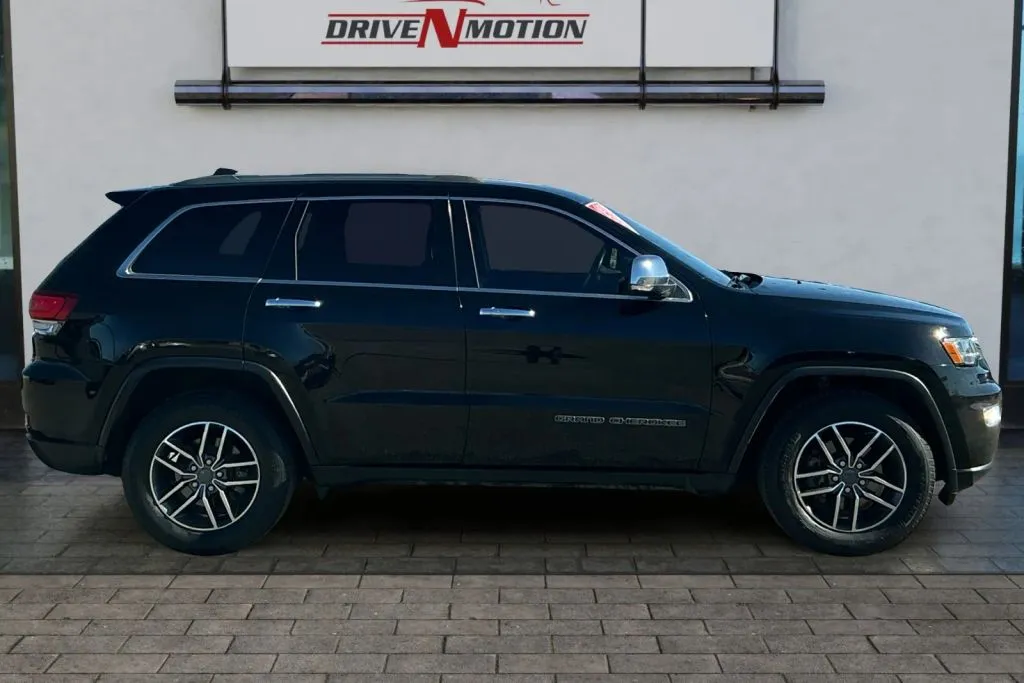 Another view of 2020 Jeep Grand Cherokee Limited Sport Utility 4D for sale in Rio Rancho, NM at Drive N-Motion Rio Rancho