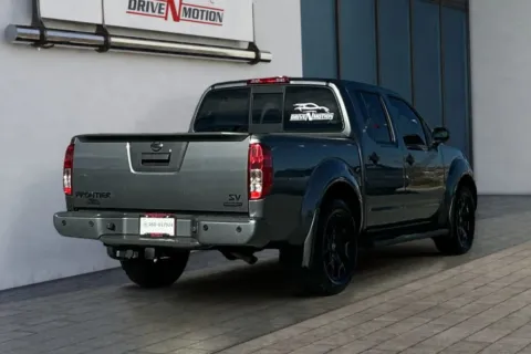 More photos of 2020 Nissan Frontier Crew Cab SV Pickup 4D 5 ft at Drive N-Motion Rio Rancho, NM