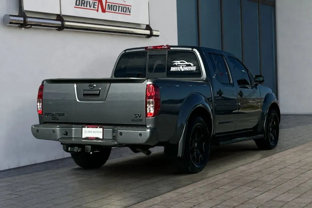 More photos of 2020 Nissan Frontier Crew Cab SV Pickup 4D 5 ft at Drive N-Motion Rio Rancho, NM
