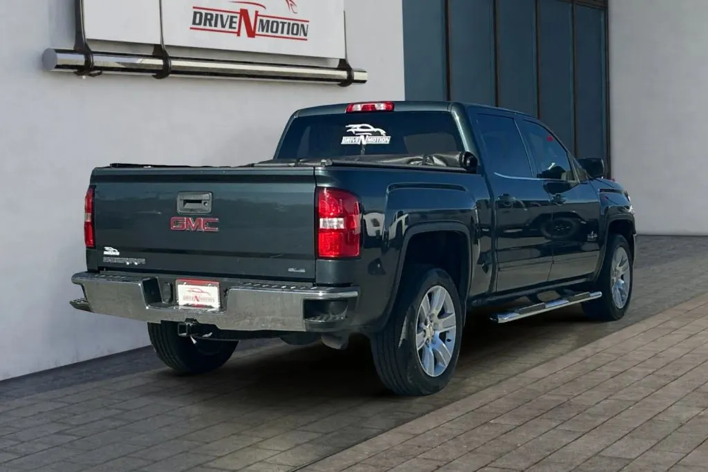 More photos of 2017 GMC Sierra 1500 Crew Cab SLE Pickup 4D 5 3/4 ft at Drive N-Motion Rio Rancho, NM