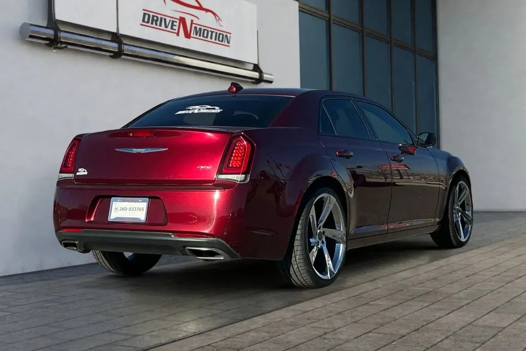 More photos of 2018 Chrysler 300 Touring Sedan 4D at Drive N-Motion Rio Rancho, NM