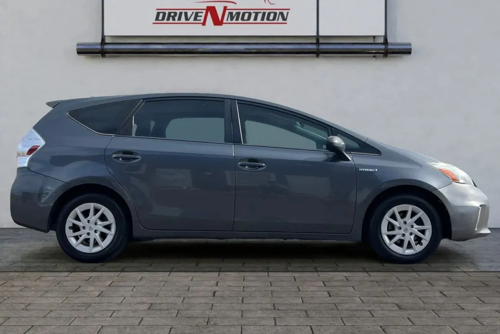 Photos of 2012 Toyota Prius v Three Wagon 4D for sale in Rio Rancho, NM at Drive N-Motion Rio Rancho