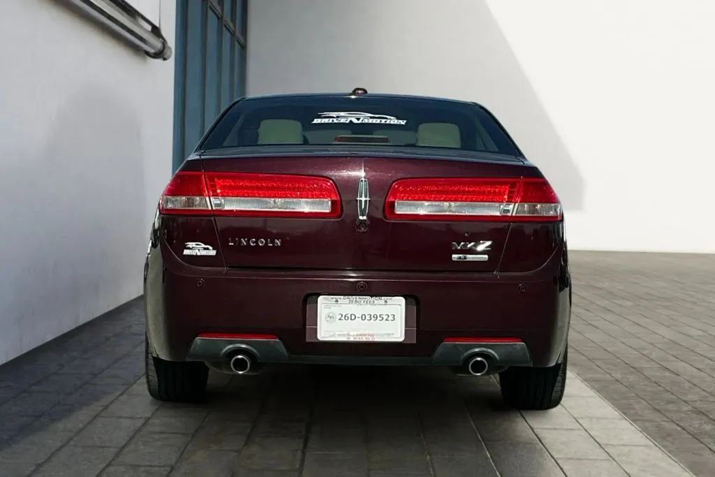 More photos of 2012 Lincoln MKZ Hybrid Sedan 4D at Drive N-Motion Rio Rancho, NM