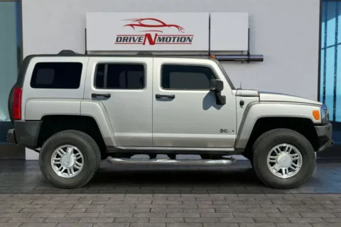 Another view of 2007 HUMMER H3 Sport Utility 4D for sale in Rio Rancho, NM at Drive N-Motion Rio Rancho