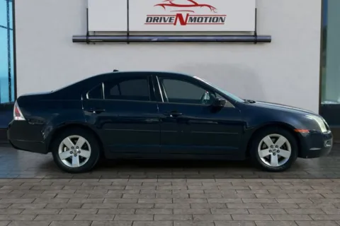 Another view of 2008 Ford Fusion SE Sedan 4D for sale in Rio Rancho, NM at Drive N-Motion Rio Rancho