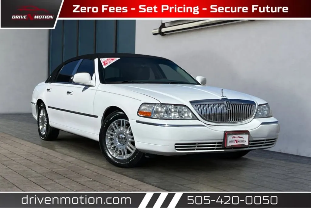 2011 Lincoln Town Car
