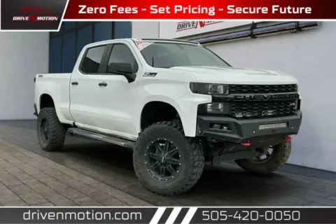 White 2021 Chevrolet Silverado 1500 Crew Cab Custom Trail Boss Pickup 4D 6 1/2 ft for sale in Rio Rancho, NM