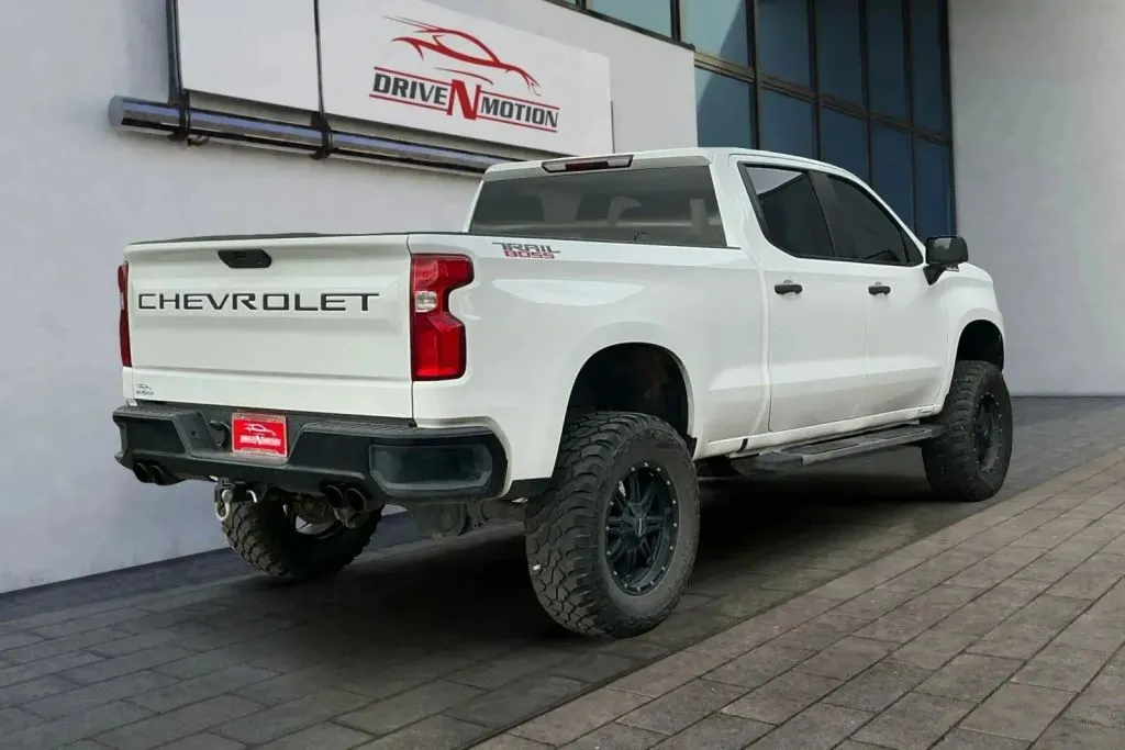 More photos of 2021 Chevrolet Silverado 1500 Crew Cab Custom Trail Boss Pickup 4D 6 1/2 ft at Drive N-Motion Rio Rancho, NM