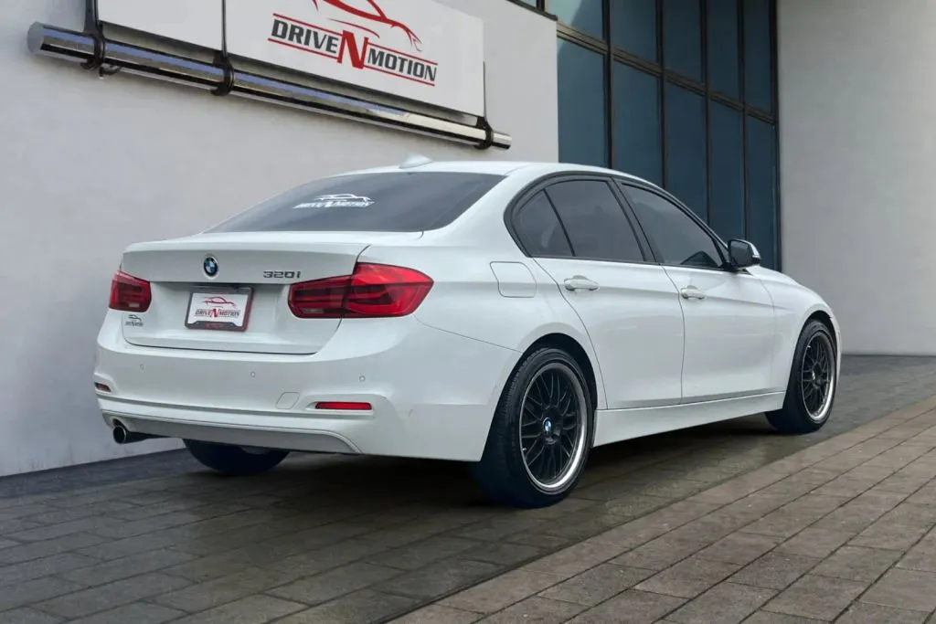 More photos of 2017 BMW 3 Series 320i Sedan 4D at Drive N-Motion Rio Rancho, NM
