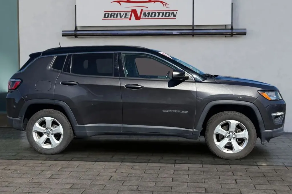 Another view of 2018 Jeep Compass Latitude Sport Utility 4D for sale in Rio Rancho, NM at Drive N-Motion Rio Rancho