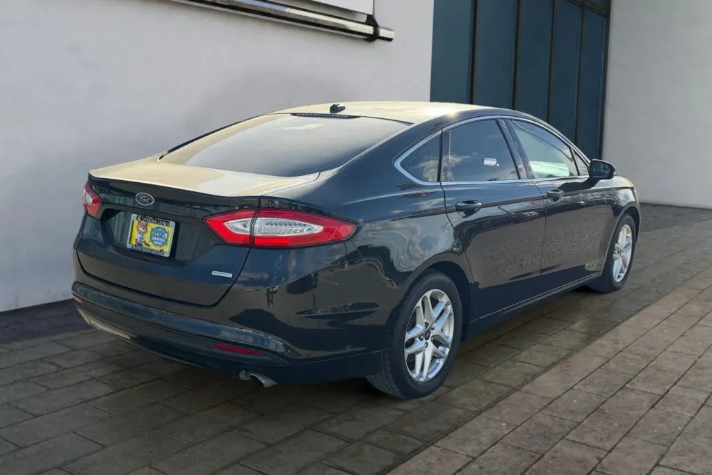 More photos of 2013 Ford Fusion SE Sedan 4D at Drive N-Motion Rio Rancho, NM