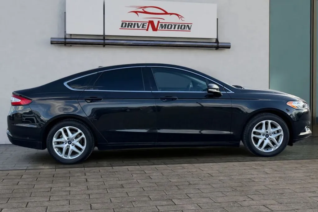 Another view of 2013 Ford Fusion SE Sedan 4D for sale in Rio Rancho, NM at Drive N-Motion Rio Rancho