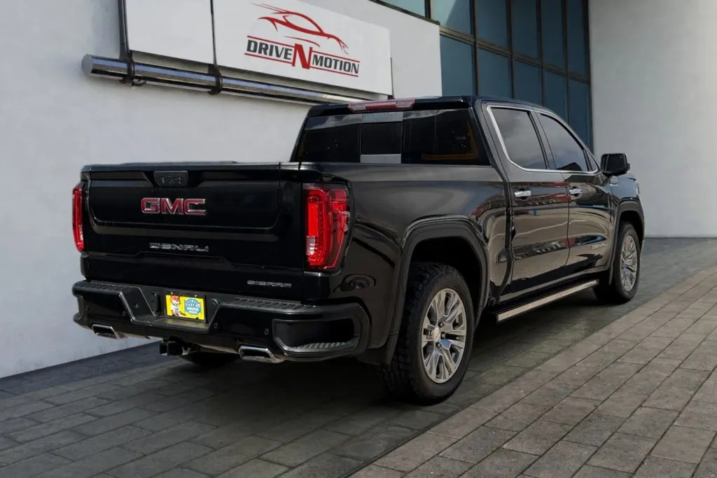 More photos of 2020 GMC Sierra 1500 Crew Cab Denali Pickup 4D 5 3/4 ft at Drive N-Motion Rio Rancho, NM