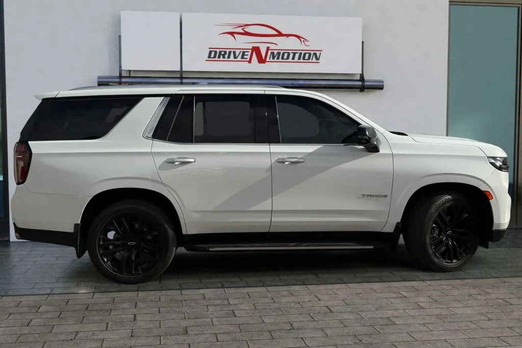 Another view of 2021 Chevrolet Tahoe Premier Sport Utility 4D for sale in Rio Rancho, NM at Drive N-Motion Rio Rancho