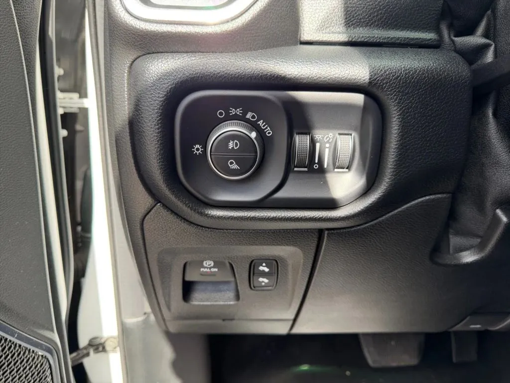 2020 RAM Ram 1500 Pickup Laramie - Photo 37