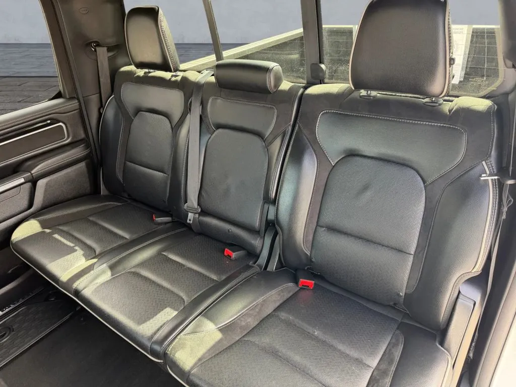 2020 RAM Ram 1500 Pickup Laramie - Photo 15