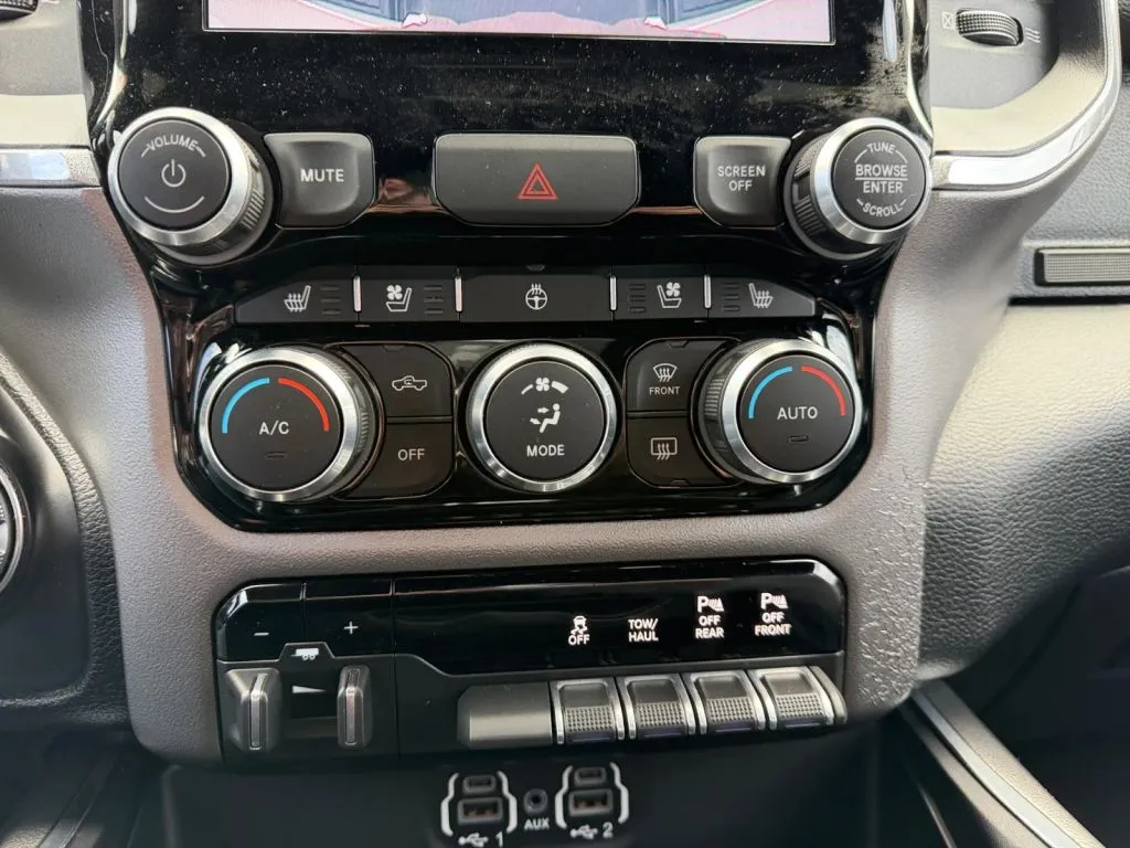 2020 RAM Ram 1500 Pickup Laramie - Photo 34