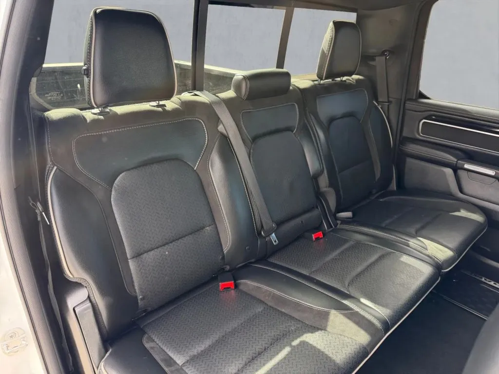 2020 RAM Ram 1500 Pickup Laramie - Photo 18