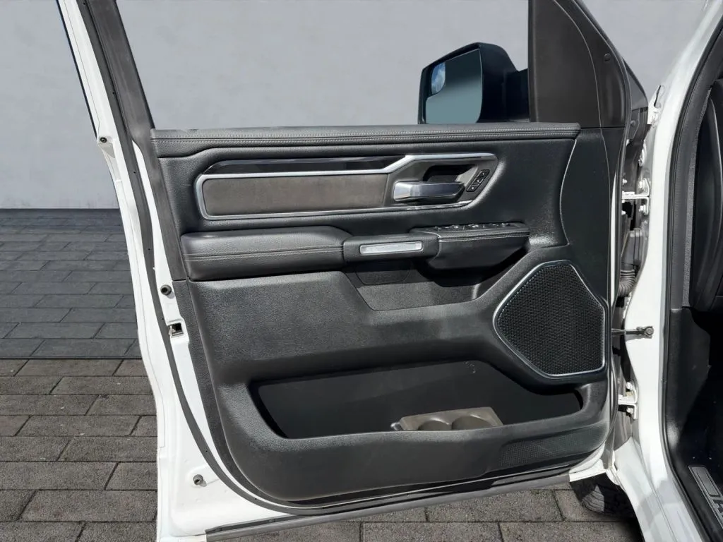 2020 RAM Ram 1500 Pickup Laramie - Photo 10