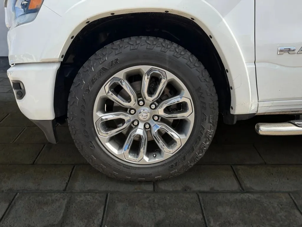 2020 RAM Ram 1500 Pickup Laramie - Photo 26