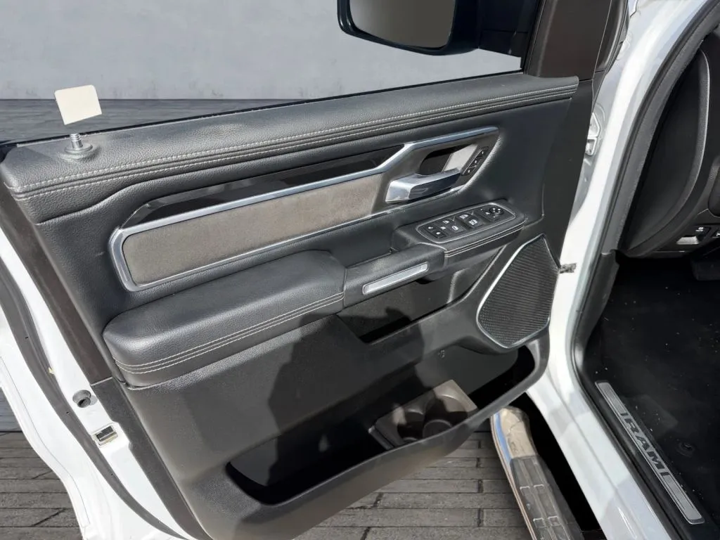 2020 RAM Ram 1500 Pickup Laramie - Photo 11